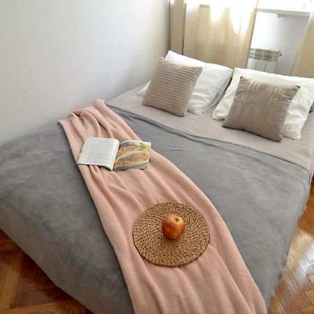 Sloneczny Apartament Grzybowska Varşova Dış mekan fotoğraf