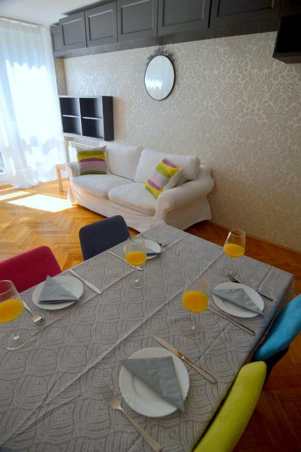 Sloneczny Apartament Grzybowska Varşova Dış mekan fotoğraf